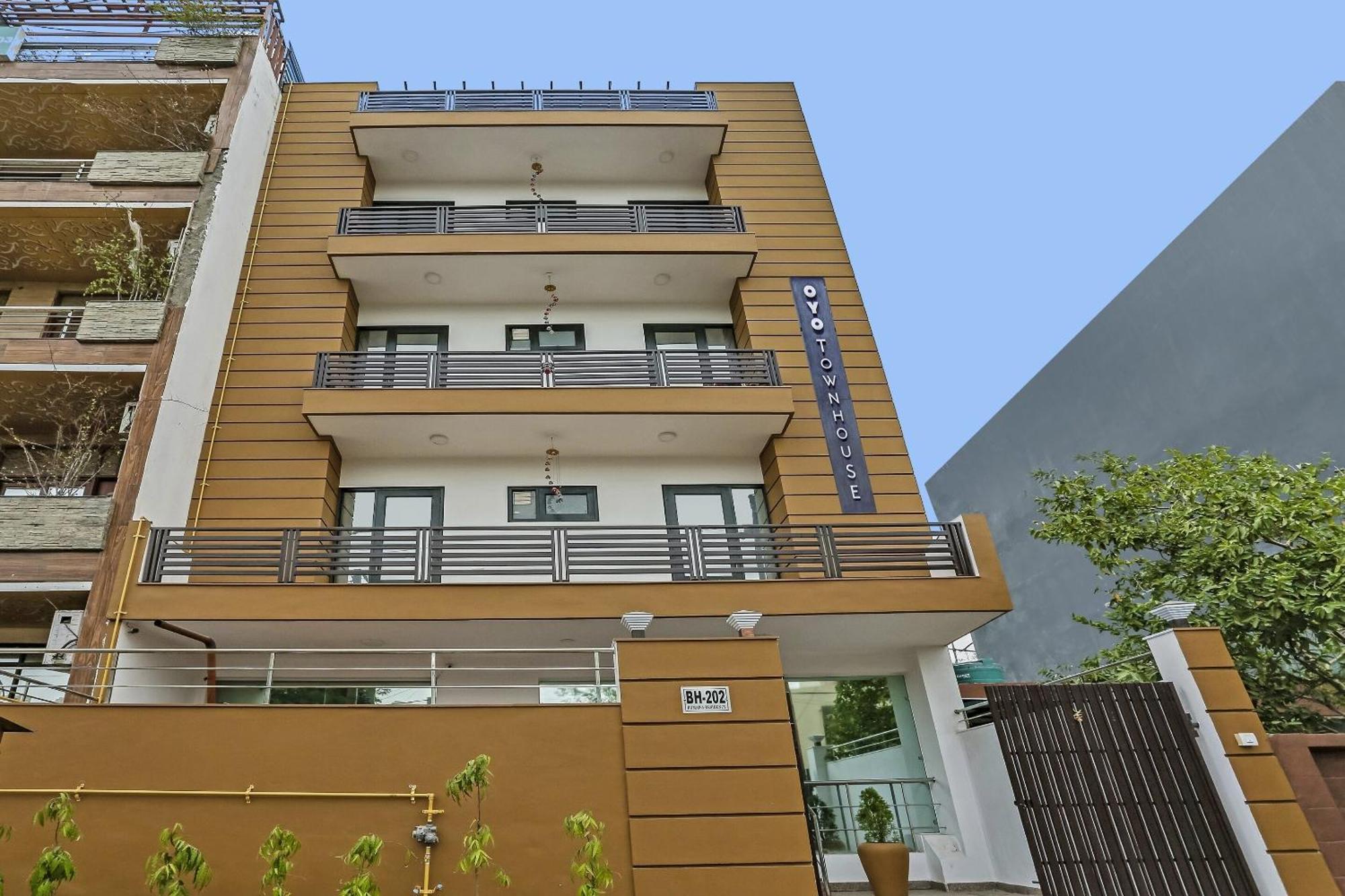 Townhouse Rumaisa Indirapuram Екстериор снимка